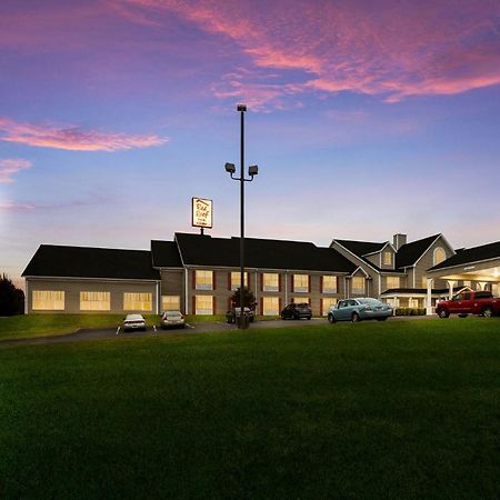 Red Roof Inn & Suites Knoxville East Exterior photo