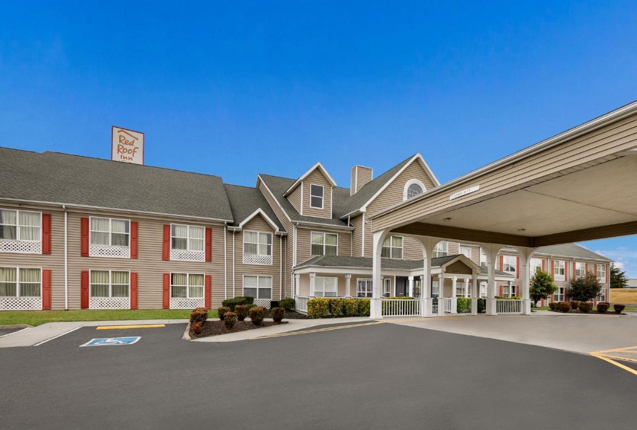 Red Roof Inn & Suites Knoxville East Exterior photo